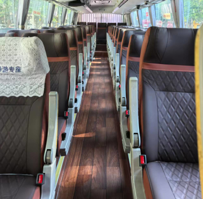 55座大巴包車